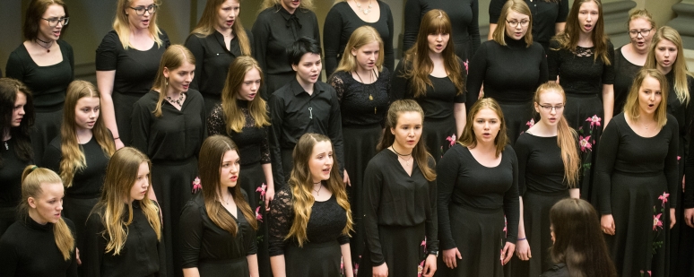 Naujai suskambėjęs Juozas Naujalis Latvijos chorų dainininkų lūpomis